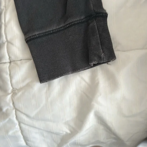 Stussy distressed sweater - Picture 5 of 7